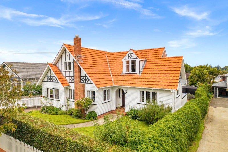 18 Fairholme Avenue, Epsom, Auckland - Carousel 1