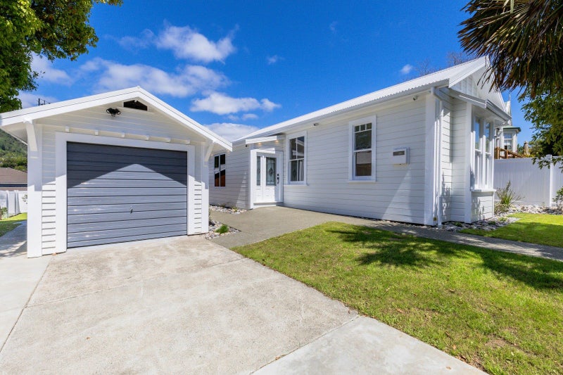 9 Emano Street, Toi Toi, Nelson - Carousel 1