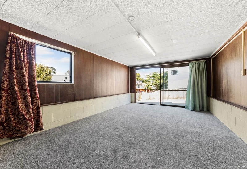 26 Athenic Avenue, Lynfield, Auckland - Carousel 13