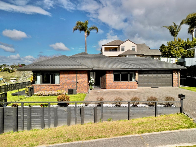 2B Cannell Farm Drive, Te Puke, Te Puke - Carousel 1