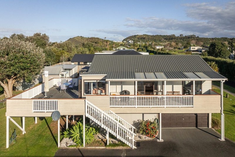 439 Seaforth Road, Bowentown, Waihi Beach - Carousel 1