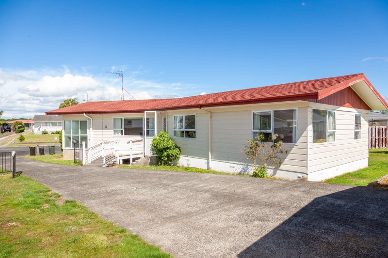 8 Waimea Place, Tokoroa - Carousel 1