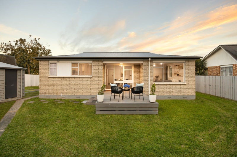 30 Snell Drive, Chartwell, Hamilton - Carousel 2