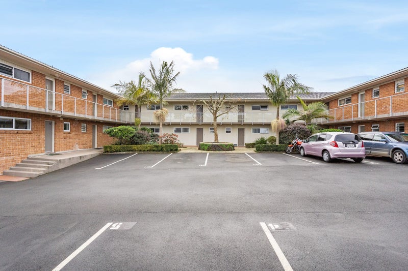 16/83 Lake Road, Devonport, Auckland - Carousel 2