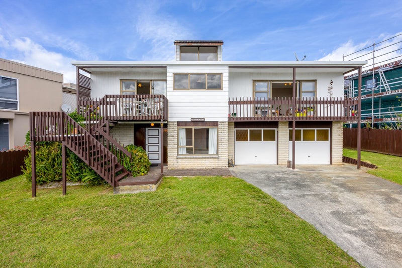 20 Mariners Grove, Algies Bay, Warkworth - Carousel 1