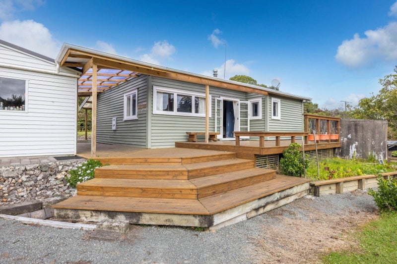 6 Claude Road, Glen Afton - Carousel 2