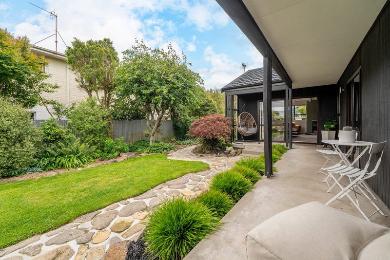 15 Mountain View Road, Glenwood, Timaru - Carousel 1