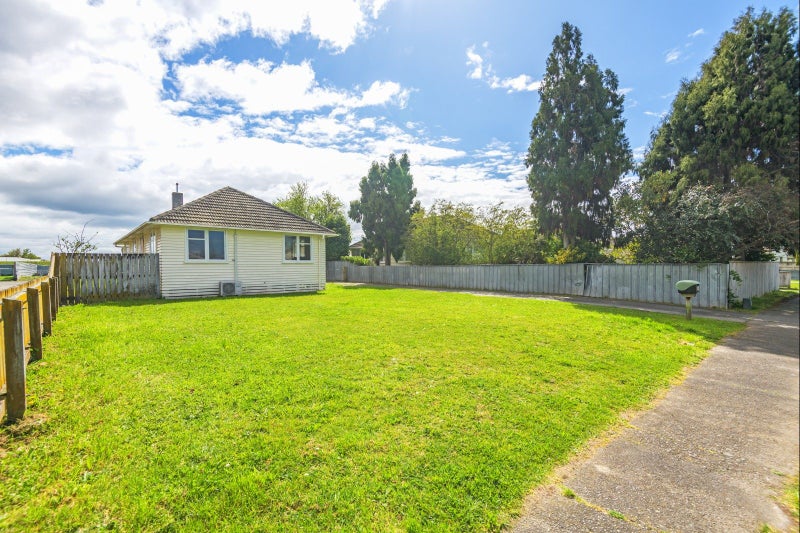 21 Coventry Street, Highbury, Palmerston North - Carousel 16