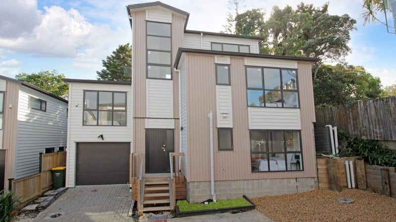 84C Whitney Street, New Windsor, Auckland - Carousel 1