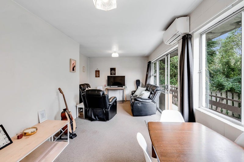 31 Tomin Road, Glenview, Hamilton - Carousel 2