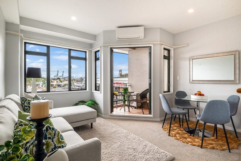 1B/4 Fleet Street, Devonport, Auckland - Carousel 2