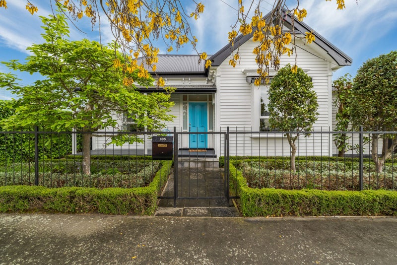 135 Packe Street, Edgeware, Christchurch - Carousel 1