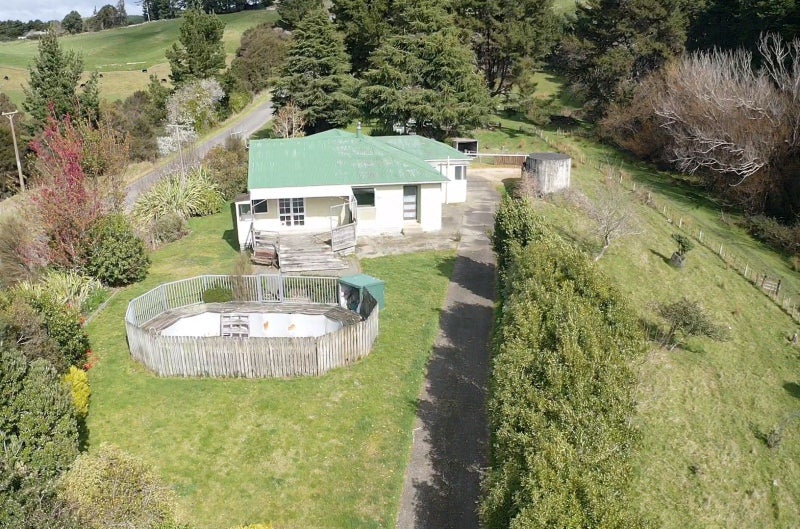 688 Rotohiwi Road, Flemington - Carousel 34