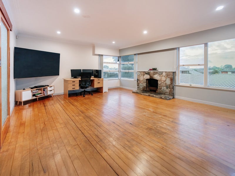 42 Shirley Avenue, Papakura, Papakura - Carousel 2
