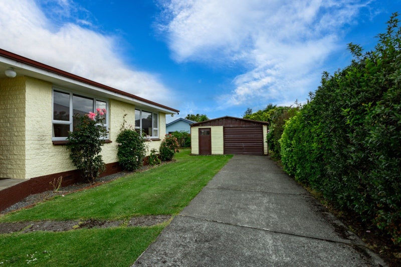 62 Lothian Crescent, Strathern, Invercargill - Carousel 2