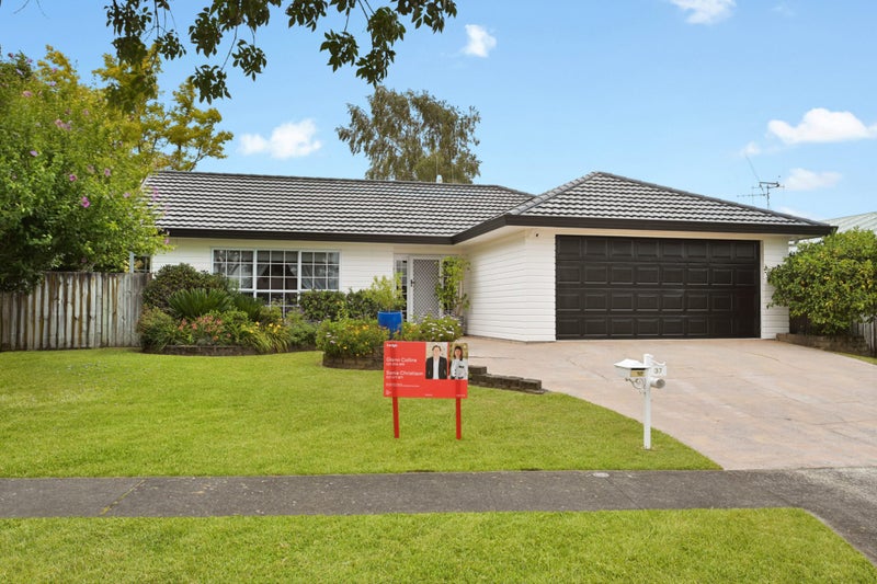 37 Bouverie Crescent, Flagstaff, Hamilton - Carousel 1