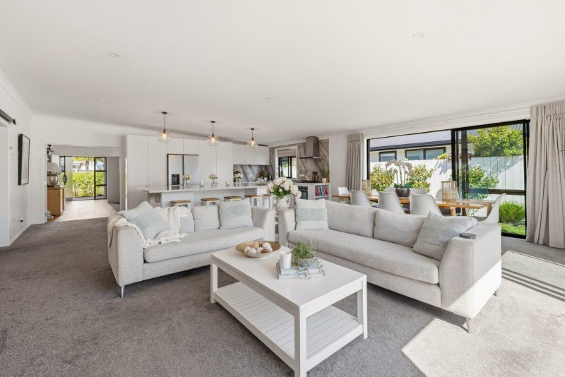 105 The Boulevard, Papamoa Beach, Papamoa - Carousel 2