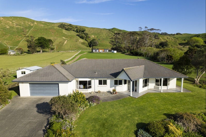 858 Wainui Road, Wainui, Gisborne - Carousel 2