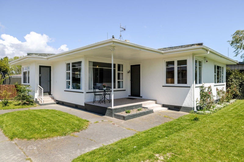 52 College Street, Awapuni, Palmerston North - Carousel 1