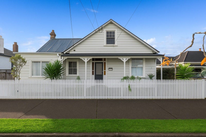 1 Ethel Street, Sandringham, Auckland - Carousel 1