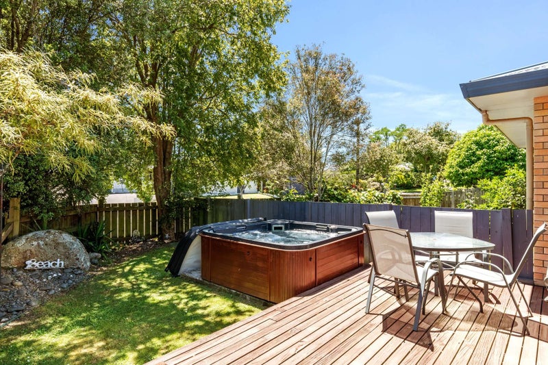 2 Elmslie Place, Owhata, Rotorua - Carousel 2