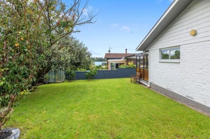 19 Endeavour Avenue, Welcome Bay, Tauranga, Bay Of Plenty - Carousel 15
