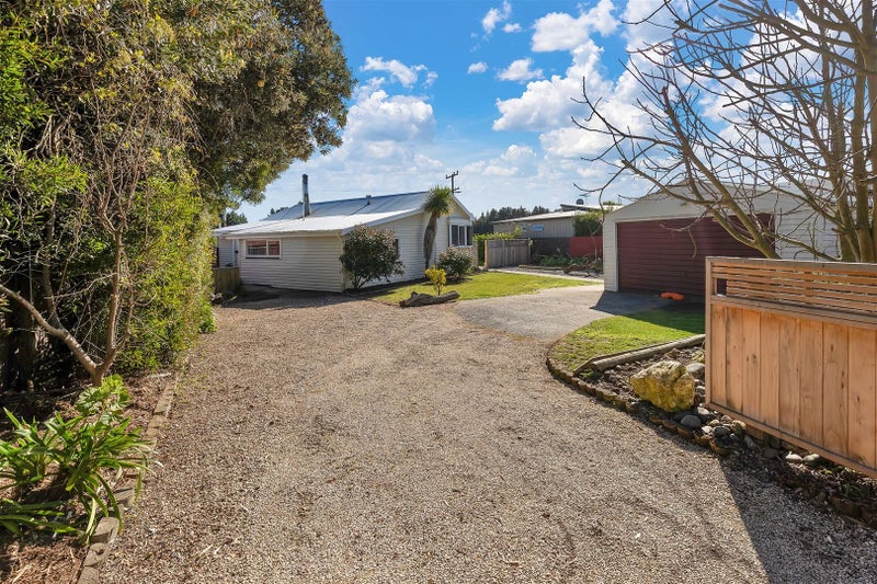 18 Grierson Avenue, Amberley, Amberley - Carousel 1