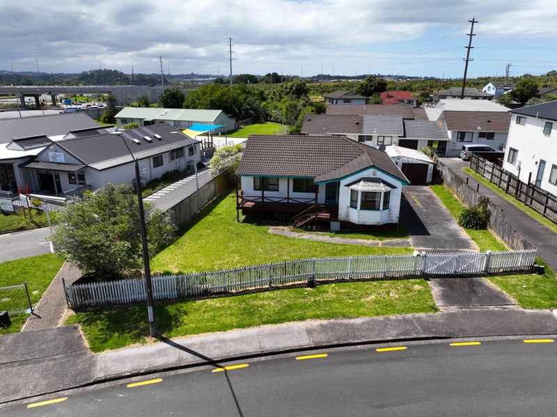 53 Meadowood Drive, Unsworth Heights, North Shore City, Auckland - Carousel 24