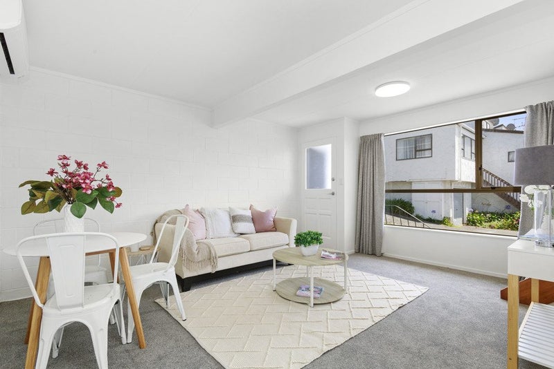 1/29 Main Road, Tawa, Wellington - Carousel 2