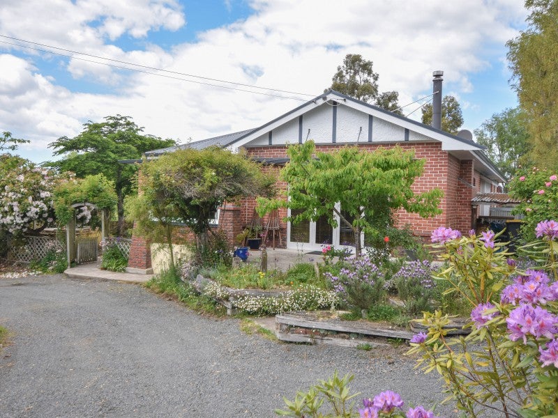 407 Outram-Mosgiel Road, North Taieri, Outram - Carousel 2