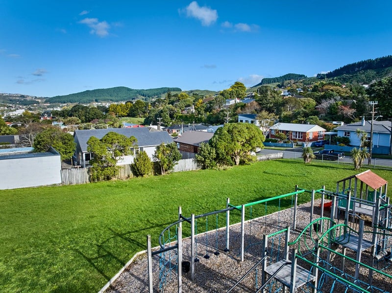 38A Victory Crescent, Tawa, Wellington, Wellington - Carousel 21