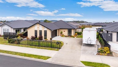 36 Kitemaunga Avenue, One Tree Point - Carousel 1