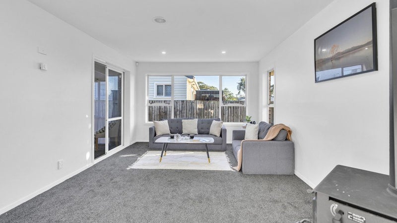 41 Rowan Avenue, Aranui, Christchurch - Carousel 2