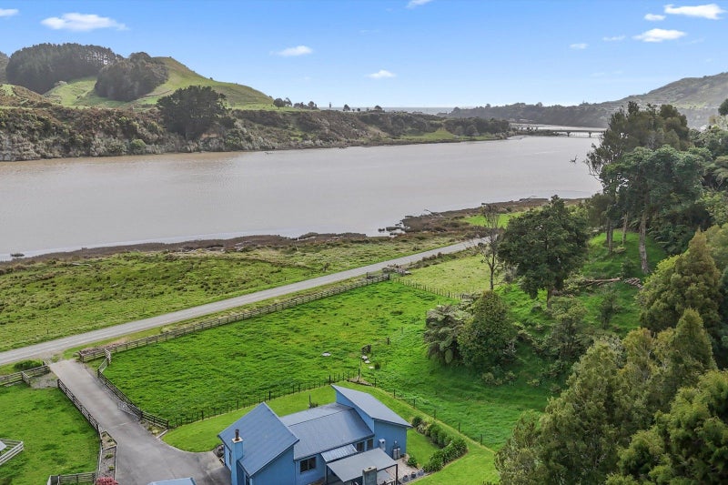 139 Te Mahoe Road, Mōkau - Carousel 23