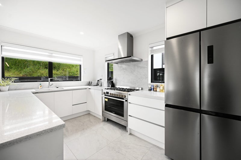 1 Oku Close, Hillcrest, Hamilton - Carousel 2