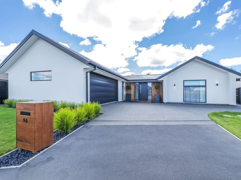 5A Makybe Terrace, Lincoln, Lincoln - Carousel 1