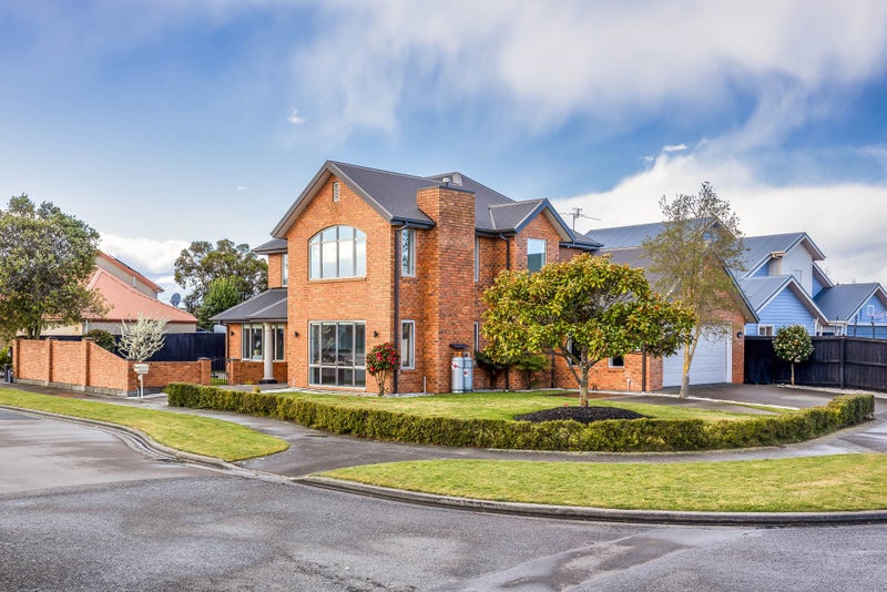 2 Wedmore Close, Burwood, Christchurch - Carousel 1