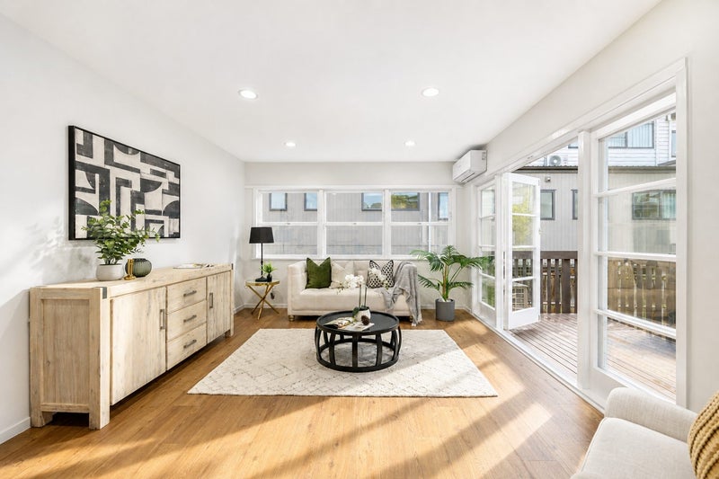 9 Oteha Valley Road, Northcross, North Shore City, Auckland - Carousel 2