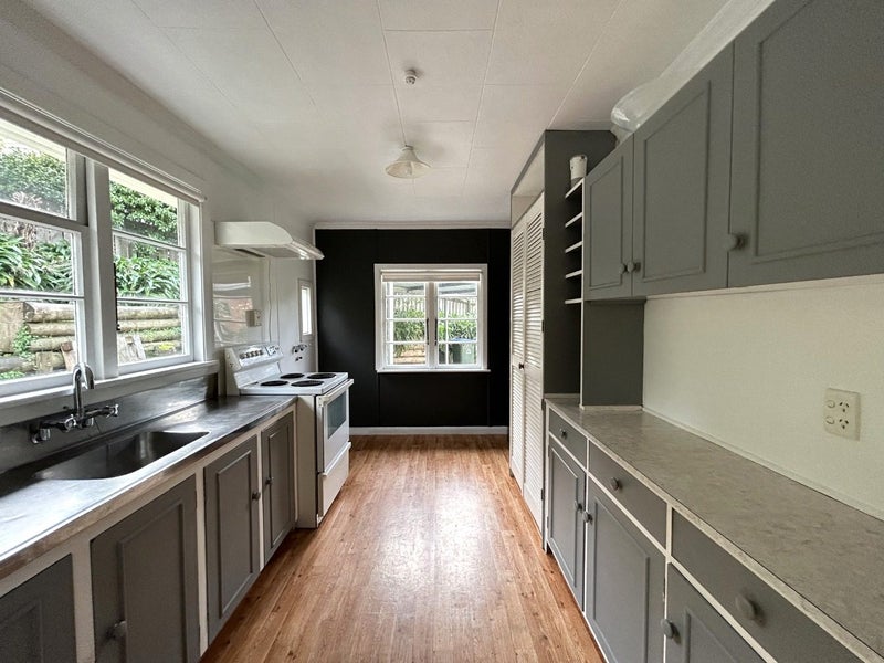 82 Russell Street, Stepneyville, Nelson - Carousel 2