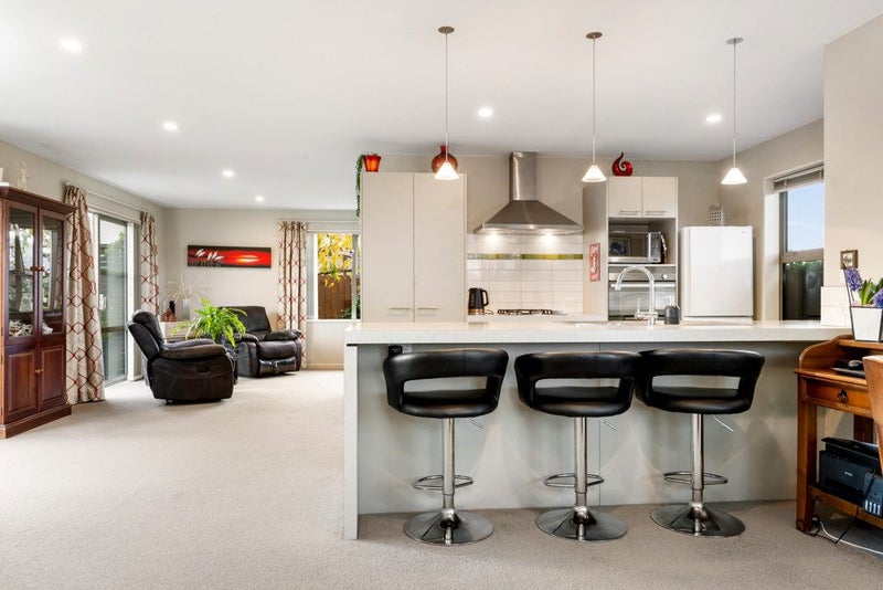 6 Kilbrannan Close, Broomfield, Christchurch - Carousel 2