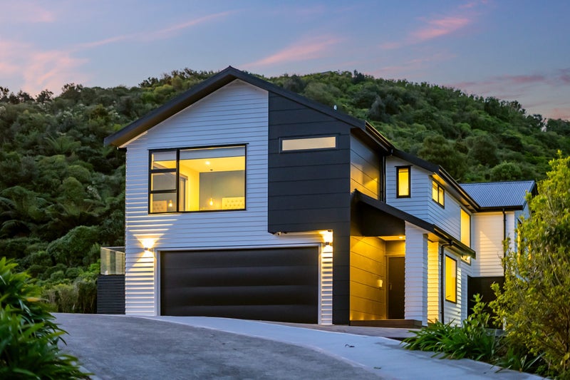 15A Winifred Way, Belmont, Lower Hutt - Carousel 1