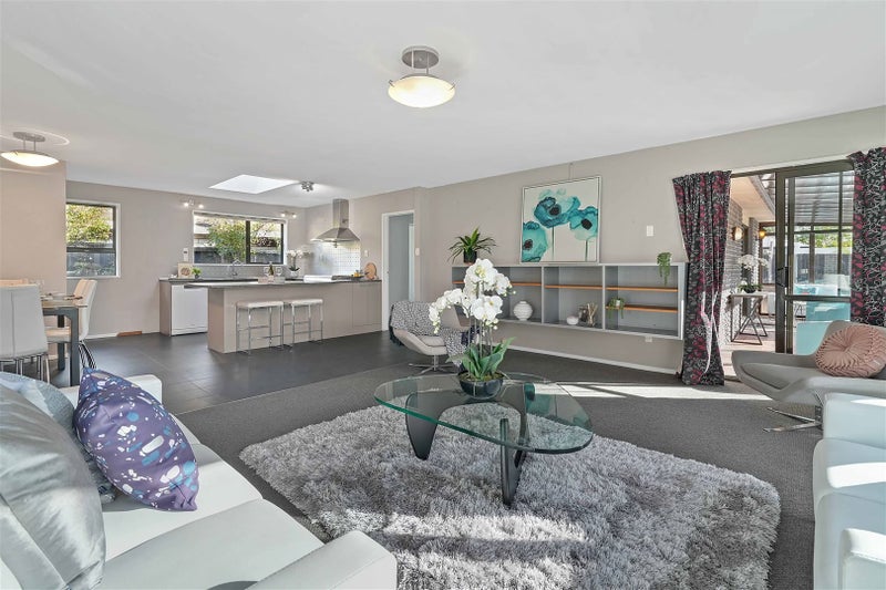 14 Fernbrook Place, Mairehau, Christchurch - Carousel 1