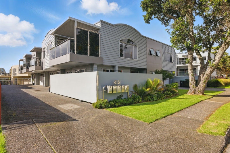 1/45 Rita Street, Mount Maunganui, Mount Maunganui - Carousel 1