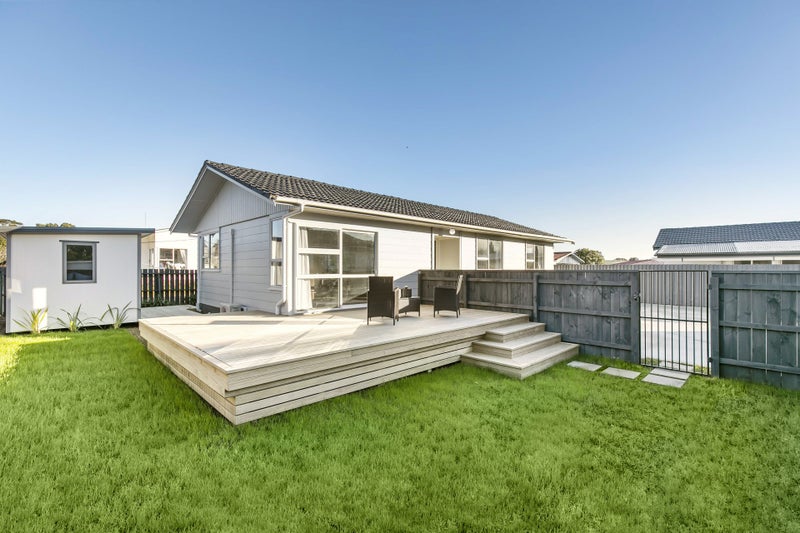 13A Harwell Place, Mangere, Auckland - Carousel 2