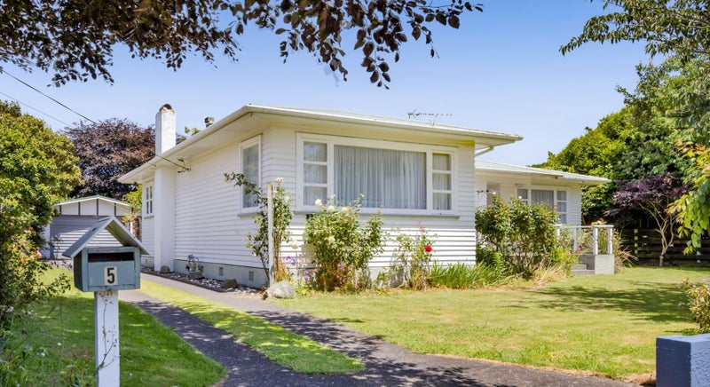 5 Wera Street, Hawera - Carousel 2