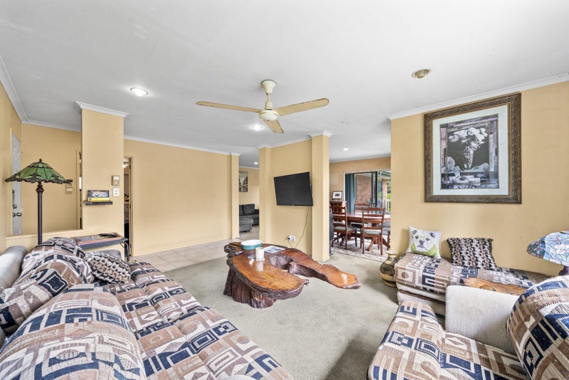 5 Ashland Place, Weymouth, Auckland - Carousel 2