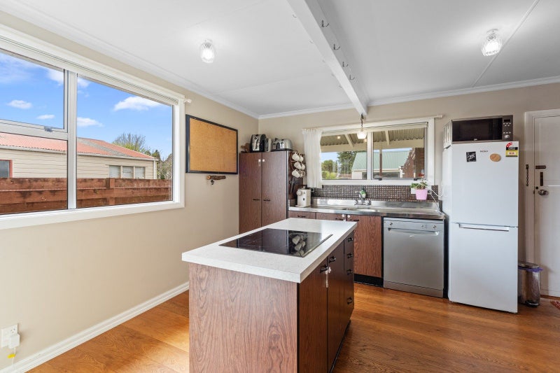 24 Domain Road, Otaki - Carousel 2