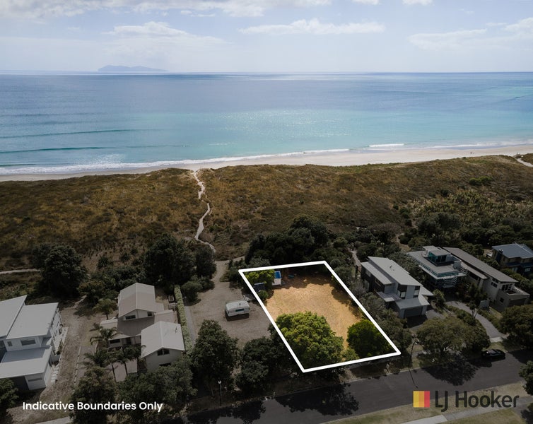 17 Bowentown Boulevard, Bowentown, Waihi Beach - Carousel 1