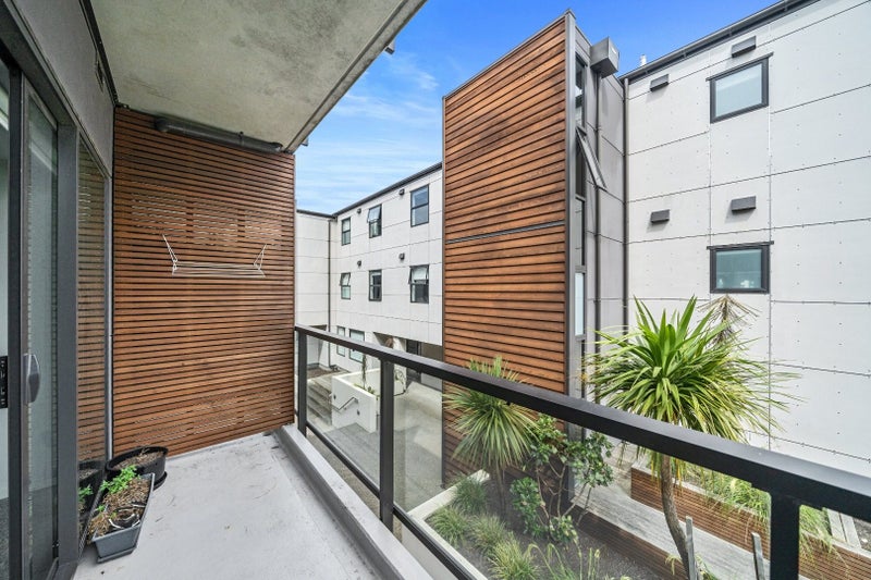 201/181 Tasman Street, Mount Cook, Wellington - Carousel 14