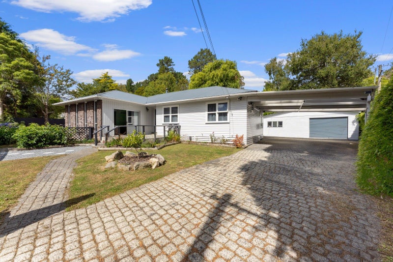 100 Plateau Road, Te Marua, Upper Hutt - Carousel 1